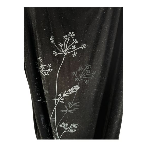 Karen Kane Black Aquamarine Maxi Dress Velvet Floral Graphic - Picture 7 of 8